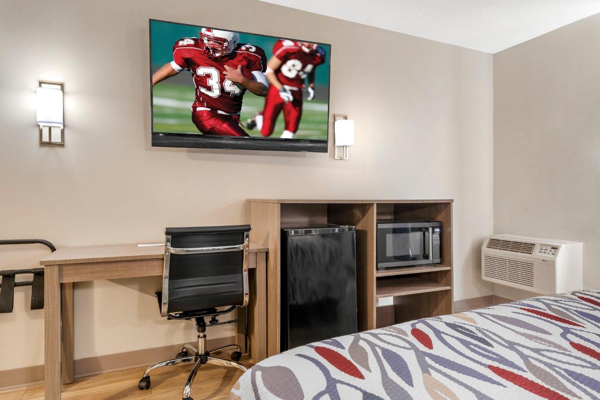 Red Roof Inn 2*